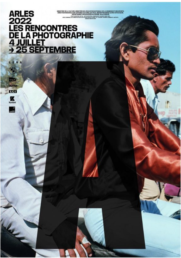 GarageEditions's tweet photo. On était aux rencontres photographiques d’Arles @rencontresarles ce we. Des artistes de partout qui viennent présenter leur travail dans des lieux historiques de la ville avec des scénographies incroyables dans des églises, des monastères,... ⬇️ https://t.co/GbZYOnruDi