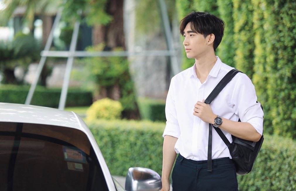 วันนี้แล้ว Ep 2 รอคุณอยู่ เนื้อเรื่องจะคลายปมและเปิดปมเพิ่มแล้ว พลาดไม่ได้ ใครดูแล้วมาดูอีกพร้อมๆกัน
เวลา 19.00 น. ทาง AIS PLAY 

 Tag #.LoveAt9Ep2  เวลา 19.00 น.

มาดู มาหวีดและเล่น Tag ไปพร้อมกันนะ
#LoveAt9 #OhMySunshineNight