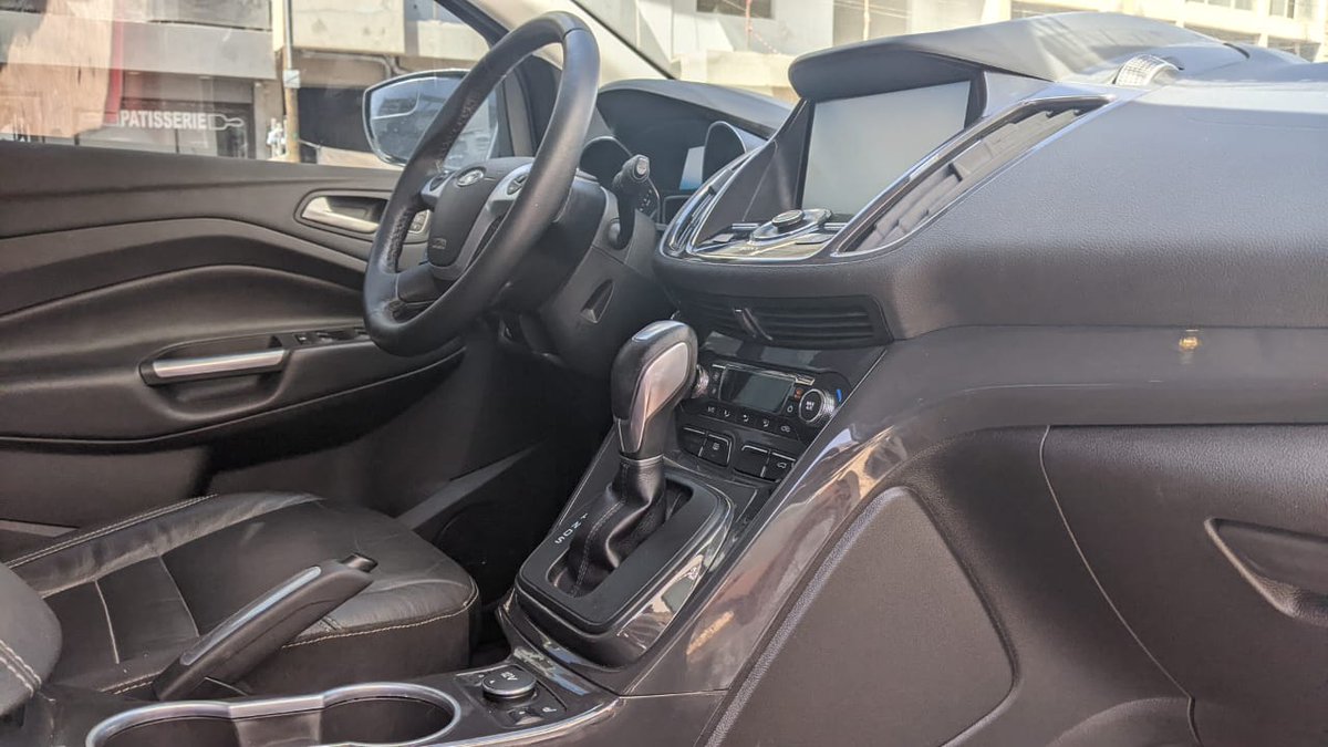 awa_sn's tweet photo. Ford Escape Titanium Ecoboost 2015 – 4 cylindres 1.6L – Essence – Automatique – 37.000 Miles – Grand écran recul – Téléphone – Ordinateur de bord – GPS – Bluetooth –  Intérieur cuir – Excellente condition. 

Appelez-nous au 77454 7139 pour plus de détail.

#tabaski #awaauto https://t.co/3LUi8Ca5EG