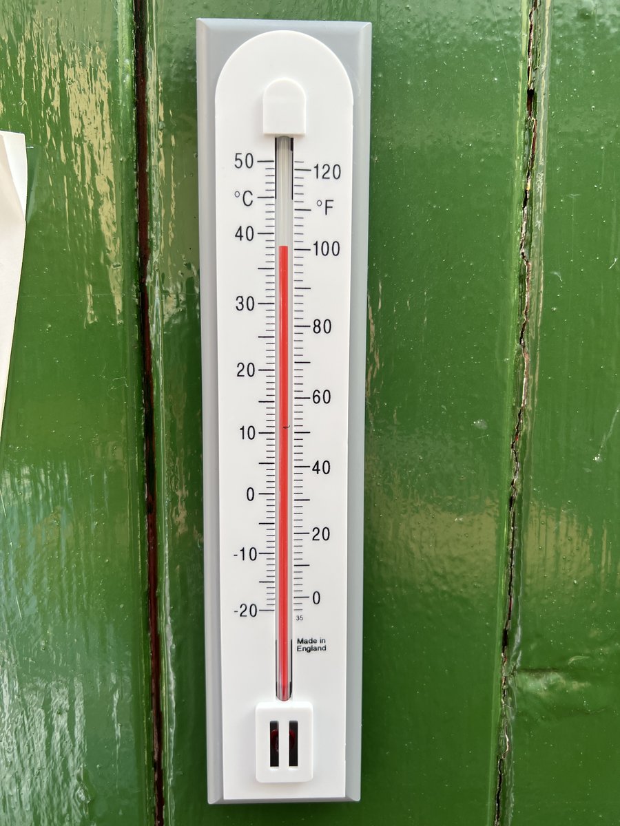 Heatwave be gone.
It's impossible to do any work in this heat, glazes curing too fast, glues same, personally I'll be glad when it's a bit cooler 🥵