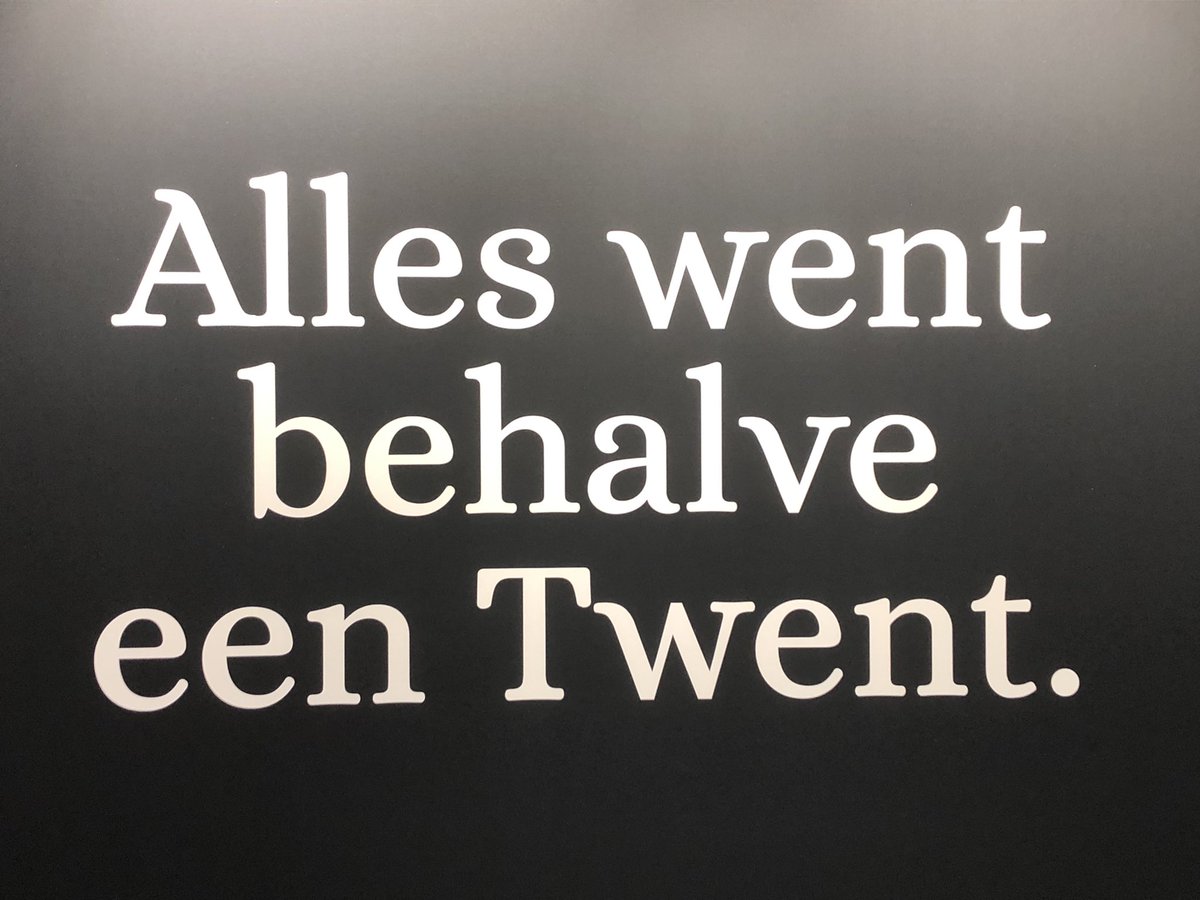 Prachtige schrijfplek in het <a href="/KulturhusBorne/">Kulturhus Borne</a>. Warm welkom door Laura Reymer. Uit haar pen deze nu-reeds klassieker: