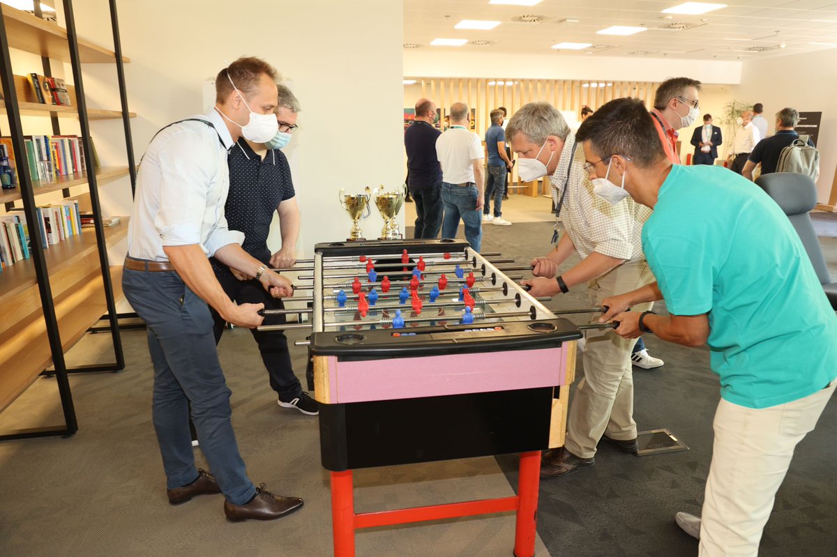 HPE_Italy's tweet photo. Via anche ai tornei di ping pong e calcio balilla! Chi dei nostri colleghi vincerà? #BACKTOTHEFUTURE #WeAreHPE https://t.co/XIgldSDkh4