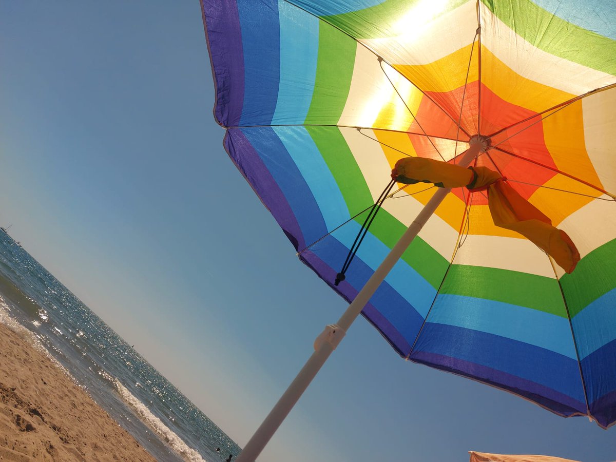 Ele74's tweet photo. Luglio col bene che ti voglio. 
#Versilia #Viareggio #beachlife #Summer2022 https://t.co/DqVyMXWVGs
