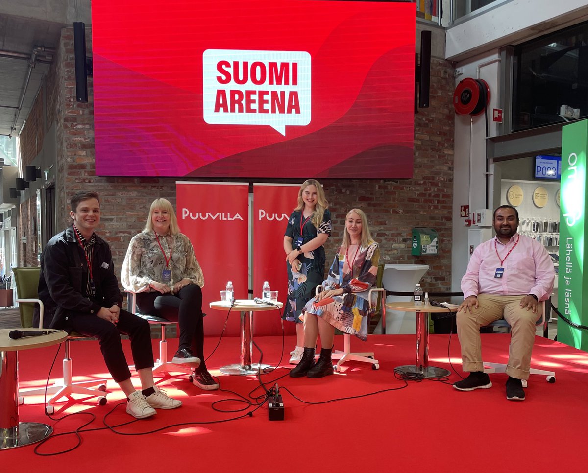 Nuorten vaikuttajien paneeli on päättynyt. Suuri kiitos hyvästä ja toiveekkaasta keskustelusta panelistit @pinjaperholehto, <a href="/KKouzmitchev/">Konstantin Kouzmitchev</a>, <a href="/irrenurmi/">Irina Nurmi</a> ja <a href="/gurmannsaini/">Not using</a>. Kiitos juontaja <a href="/LateWathen/">Laura Wathén</a>.

#SuomiAreena