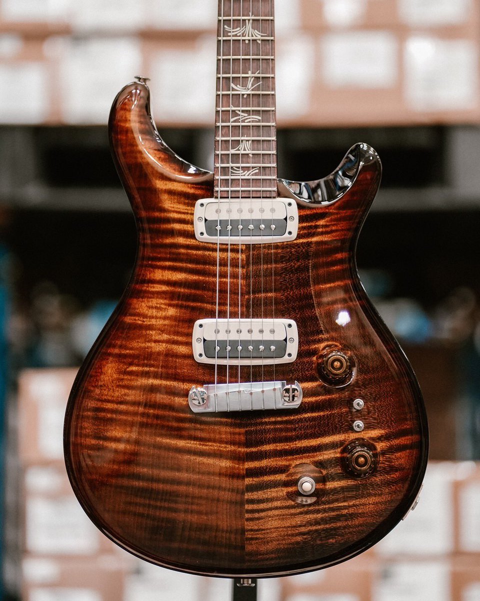 PRS Guitars Japan on Twitter "【Paul’s Guitar / Black Gold Burst】 ⁡ Top
