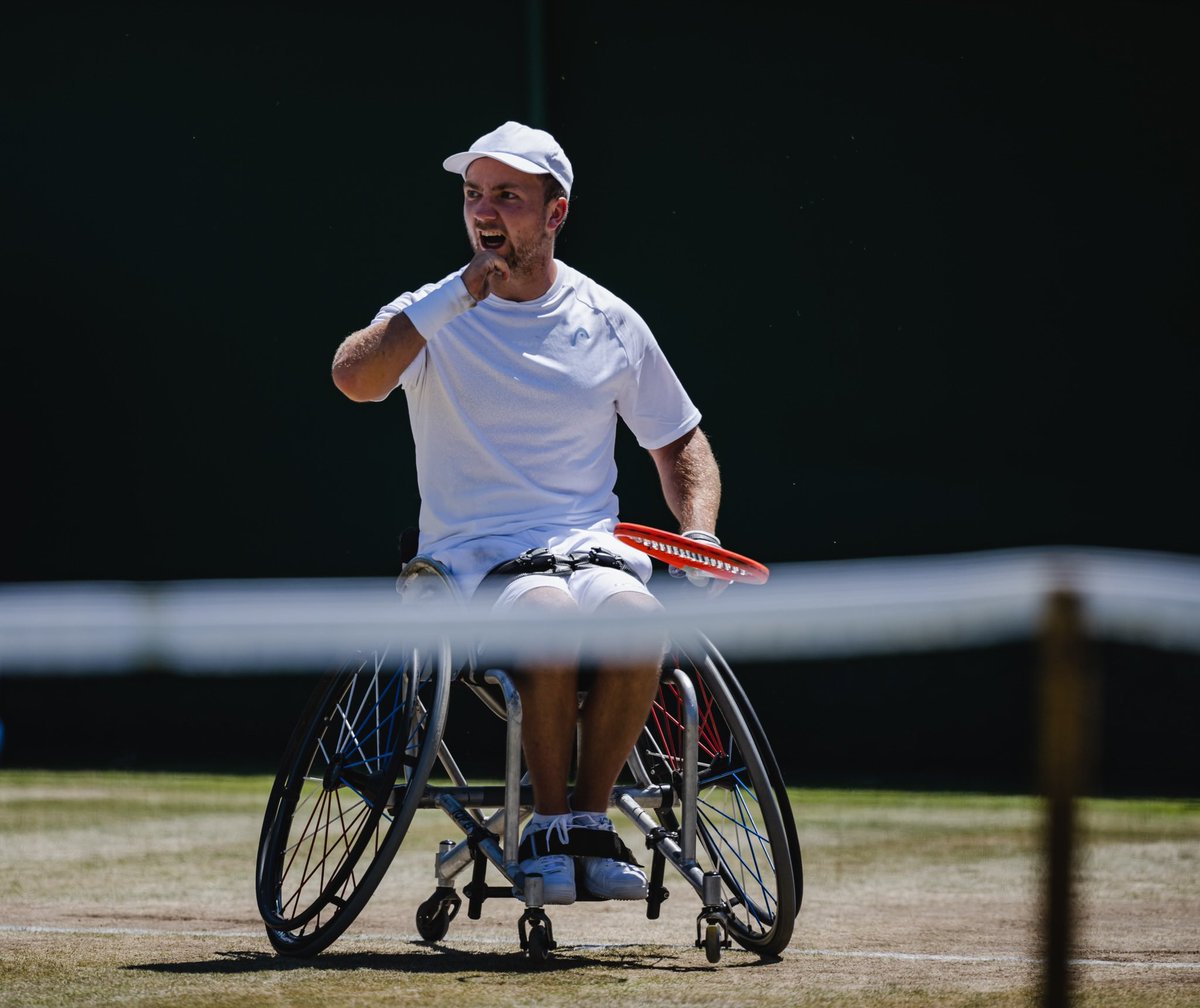 Sam Schröder tweet media