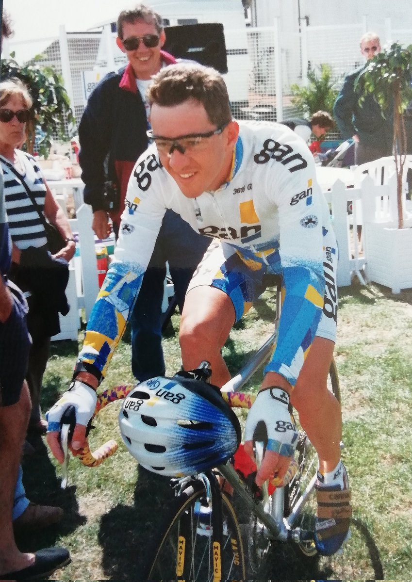 MickMikelt's tweet photo. "When it first appeared (Village Départ), actual riders used to go in the village. There’d be little groups scattered in various corners having their pre-race coffee and swapping race food with friends"
Pippa York @StelvioMag

It's true, they did. Portsmouth #TDF1994 https://t.co/aa1JVJsT10