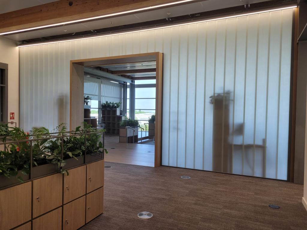 GlassProfiled tweet picture