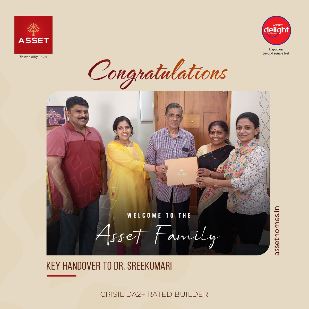 AssetHomes_123's tweet photo. Key Handover of the brand new Asset home to Dr Sreekumari, Asset Chrisabelle.

#AssetHomes #AssetHomesKochi #AssetDelight #LifeCycleBuilder #ApartmentsInKerala #ResponsiblyYours #AssetChrisabelle https://t.co/Jkiuj3k2Mh