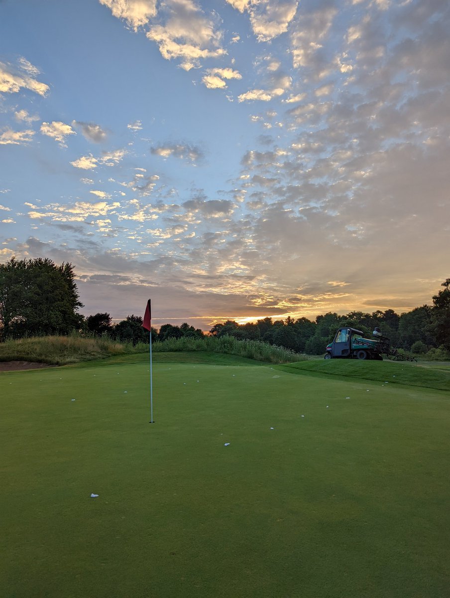 HiddenLakeTurf tweet picture