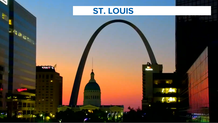 WthrmnSlaughter's tweet photo. What a sunrise! #STL #StLOUIS #TISL #STLwx @ksdknews https://t.co/8zF88HHMGr