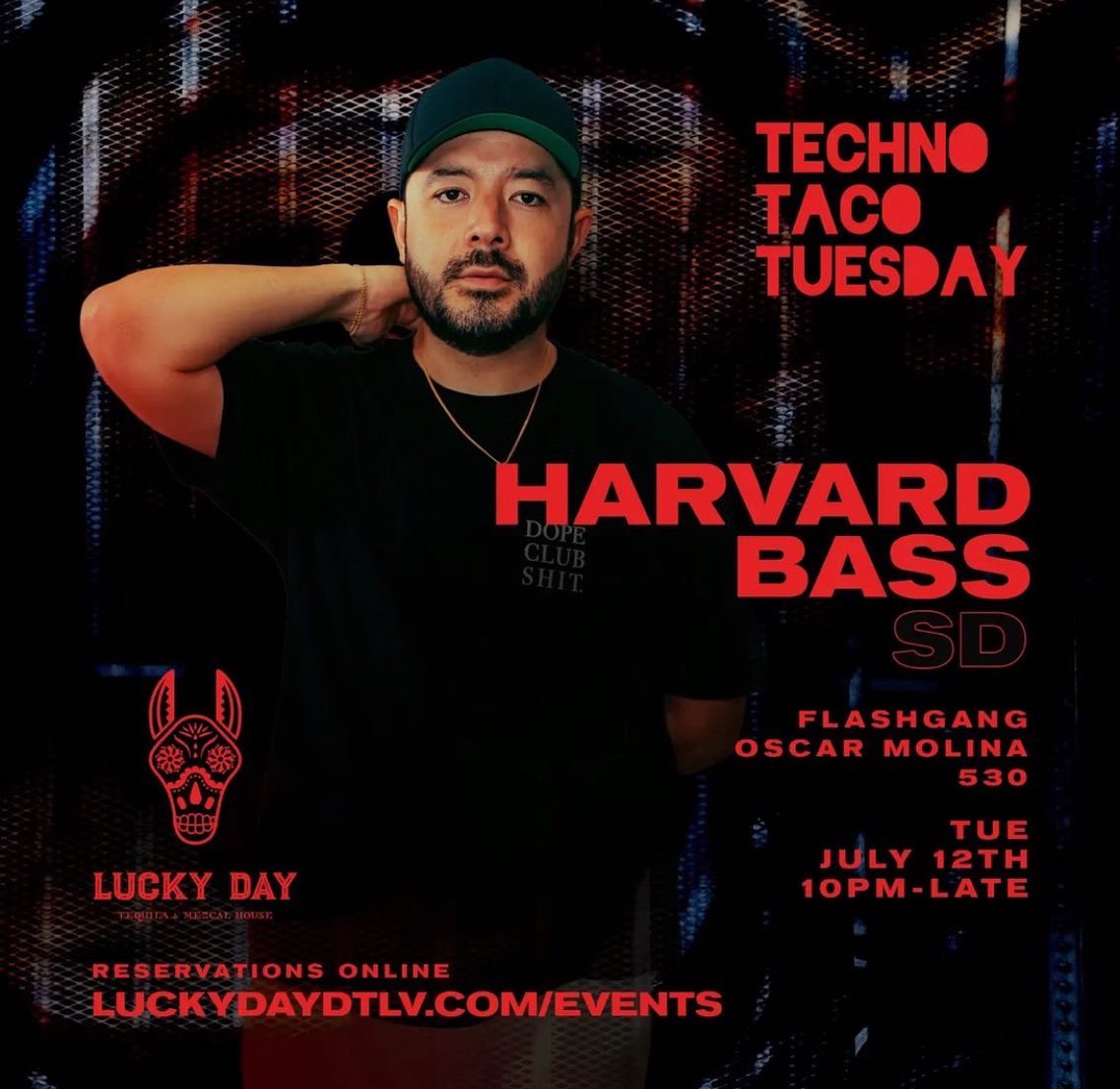 I’m in Las Vegas. I’m playing Tuesday at <a href="/TechnoTacoTues/">Techno Taco Tuesday</a> <a href="/MNTRAvegas/">MNTRA Entertainment</a>! Come thru!