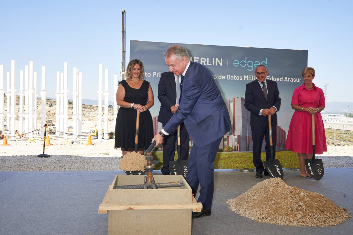 🧱 Lehendakariak MERLIN Properties enpresak Euskadin eraikiko duen lehen datu-zentroa inauguratu du.
📎 irekia.euskadi.eus/eu/news/78928-… 

🧱 El Lehendakari inaugura la construcción del primer centro de datos de MERLIN Properties en Euskadi.
📎 irekia.euskadi.eus/eu/news/78928-…