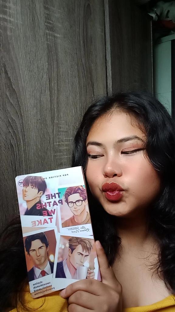 shanchaitang's tweet photo. I am very happy having this, not just because I had given a chance on becoming a leading character but also because having a thing that is connected to you makes my heart full, Kap.๐
@VentreCanard_Wp
@VCA_Official
@PopFictionBooks
#POPFICSELFIE
#POPFICBOOKSNA
#ThePathsWeTake https://t.co/tZp7MGndXU