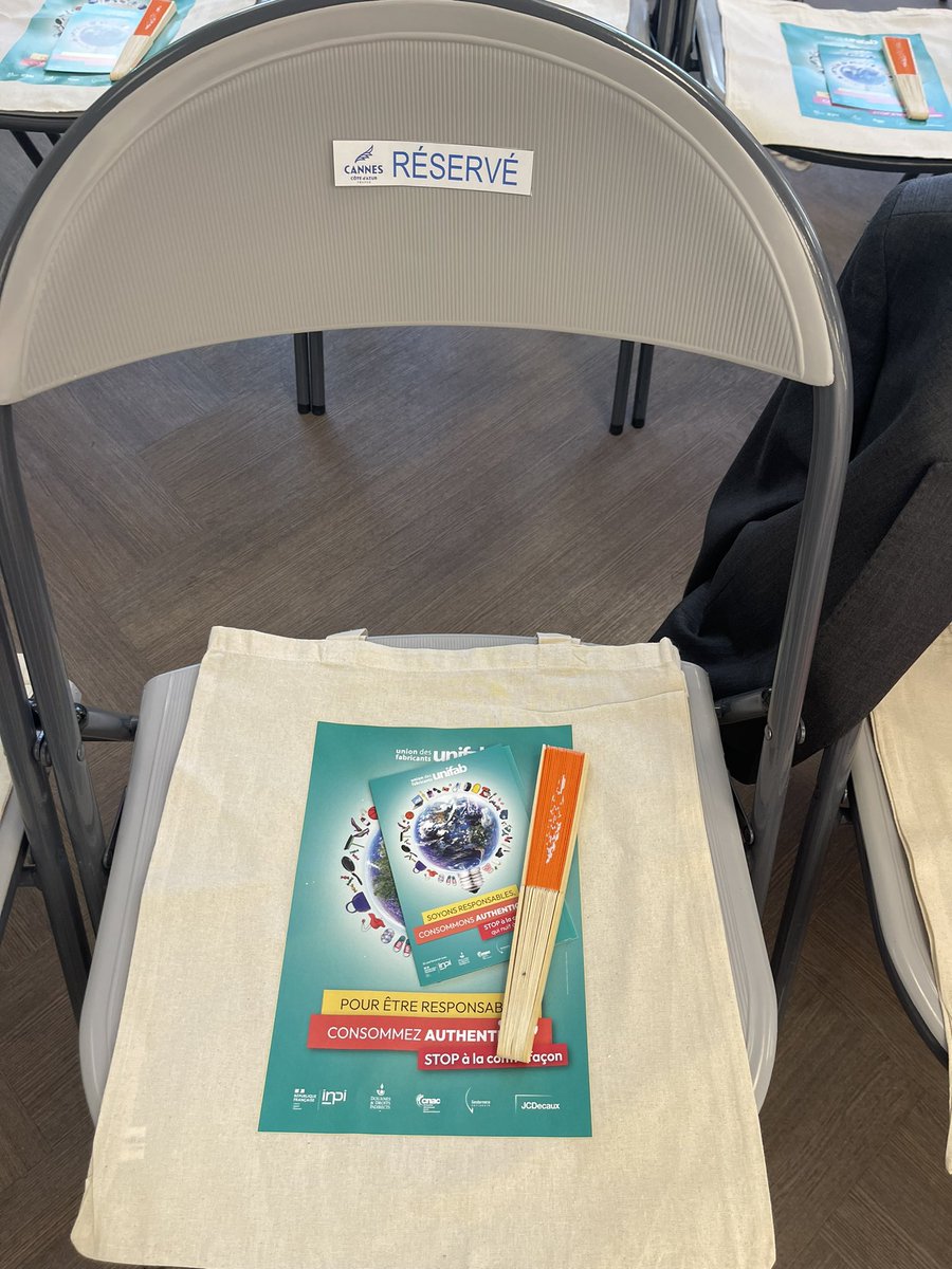 UNIFAB's tweet photo. Il est l’heure pour #unifab @douane_france @cnac_inpi @INPIFrance @Gendarmerie @PoliceNationale de lancer leur campagne et dévoiler officiellement le visuel en direct de @villecannes ! Soyons #Responsables, #Consommons #authentique - stop à la #contrefacon qui nuit à la #planete https://t.co/02KEx3sABb