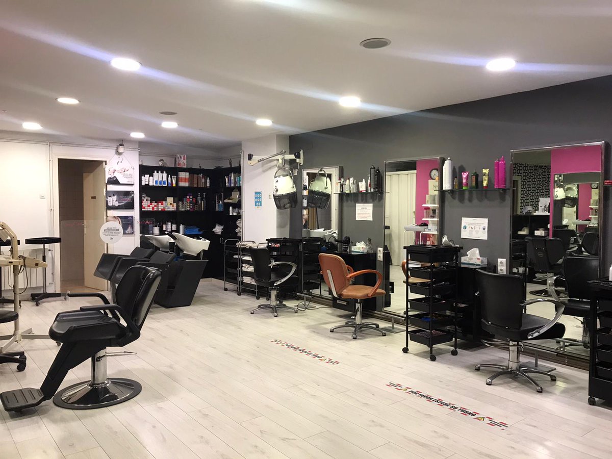 La Col•lectiva tweet media