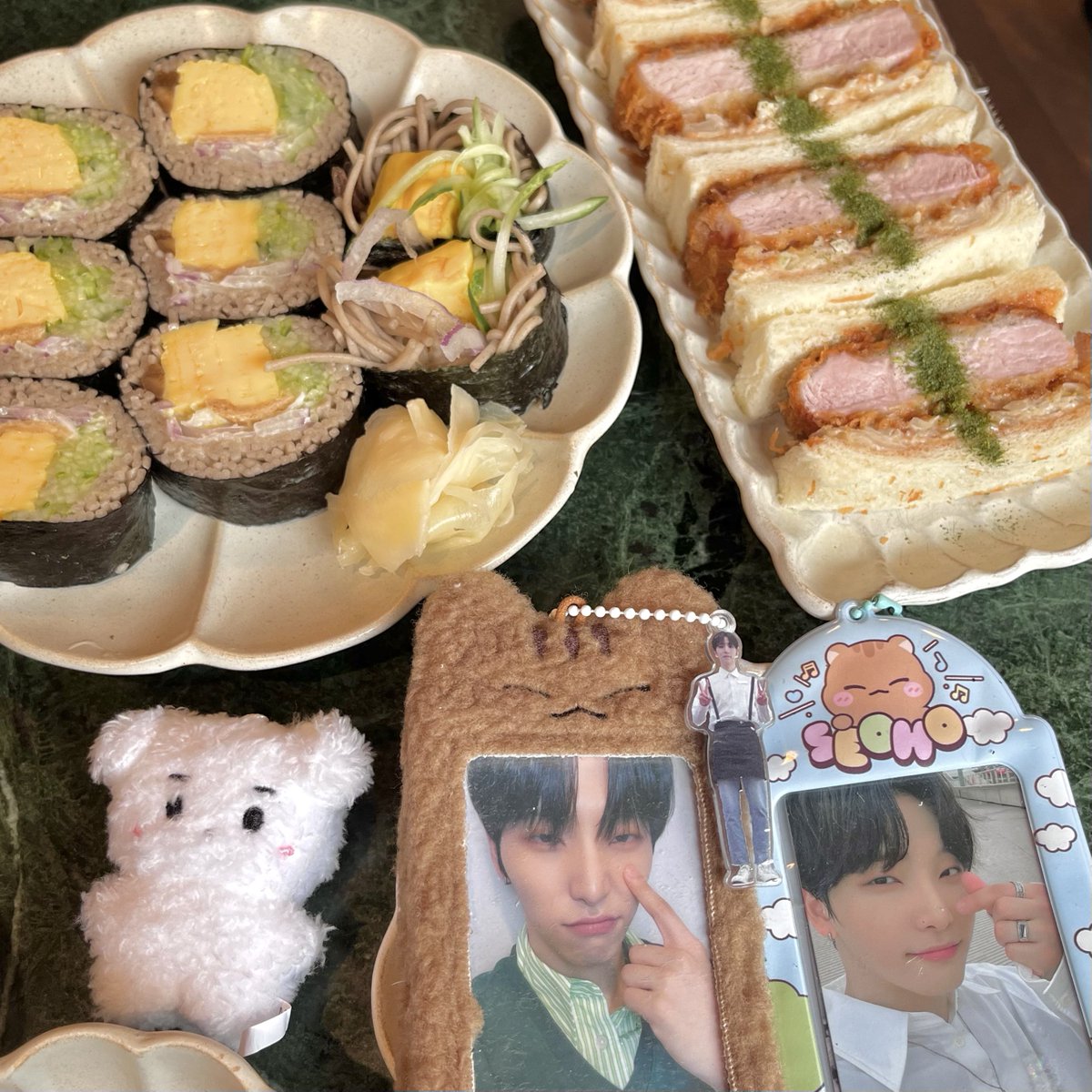 #서호야_호호불어먹어

용산 마루

소바김밥이랑 카츠산도 짱 맛있었고 모츠나베는 맵찔이라 좀.. 매웠당ㅎㅎ
유자 하이볼도 마셨는데 하이볼이 ㄹㅇ 맛있었음.ᐟ.ᐟ
(🔒근데 쫌.. 비싸효)