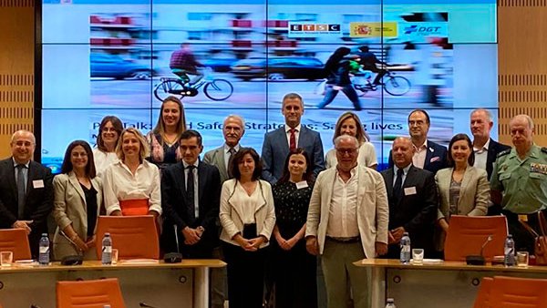 InfoCnae's tweet photo. ✅Los módulos de concienciación, antídoto contra los siniestros viales.

🚦@DGTes y  @ETSC_EU organizaron la jornada"Road Safety Strategies: saving lives" sobre #seguridavial

🗞️Lee la noticia completa👇

📲https://t.co/AKCr2uf1pD https://t.co/Yl9Lnm87oe