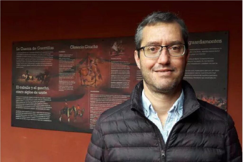 CONMIRAS's tweet image. Ahora en #Lazartenporelmango con @andrealazarteok en @CadenaMaxima Secretario de Cultura, Diego Ashur Más