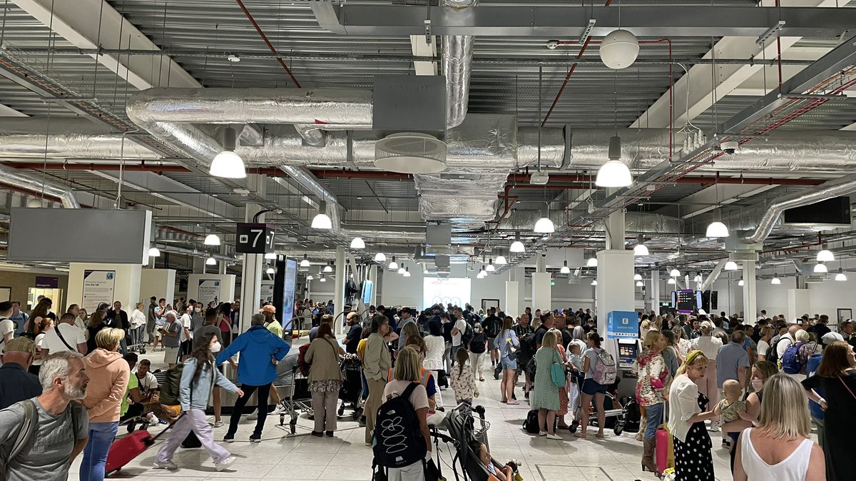 Edinburgh Beer Box tweet media