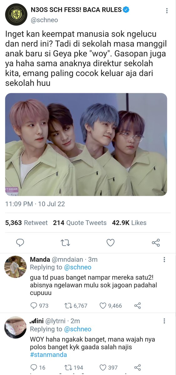 karen tweet media