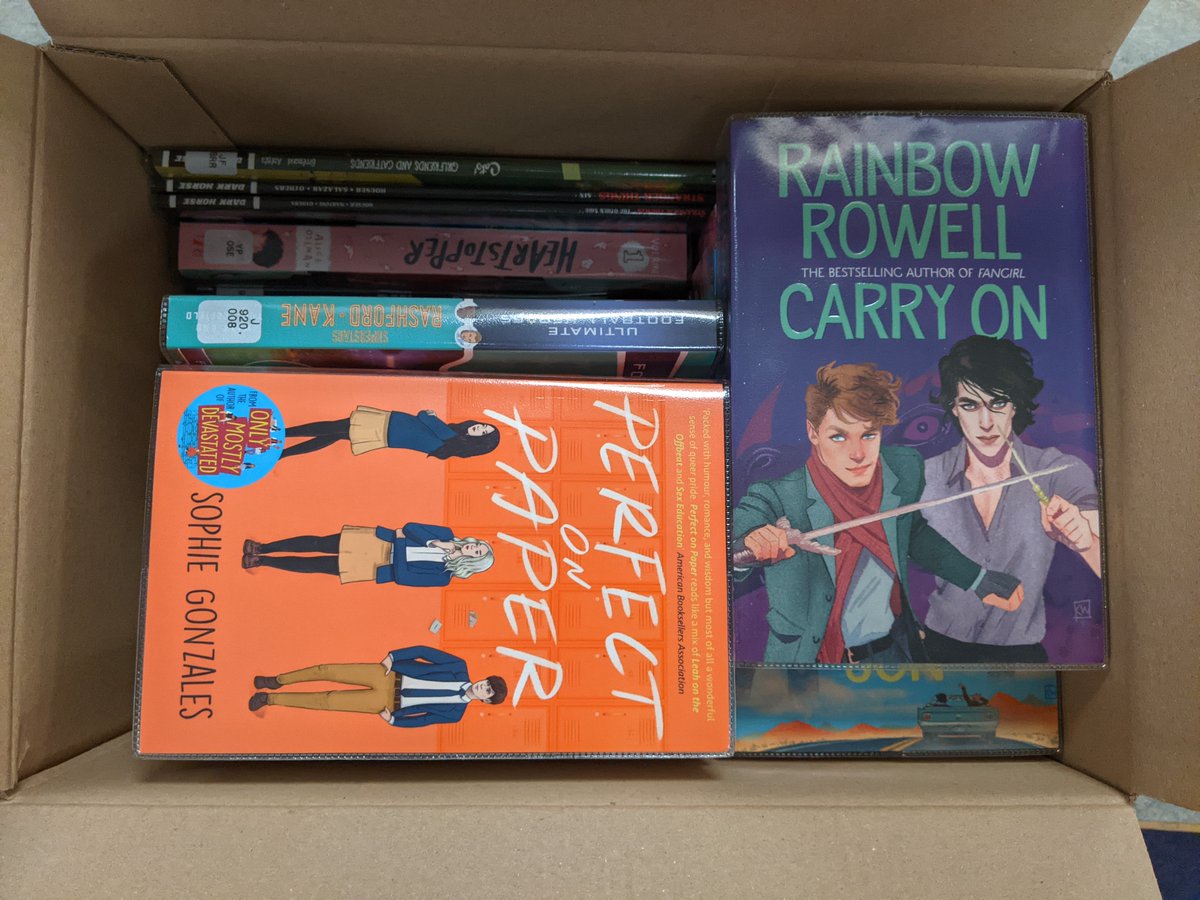 SmithyLibrary's tweet photo. Sneak peek of some new library books that just arrived 👀📦 https://t.co/KKdUK4zOex