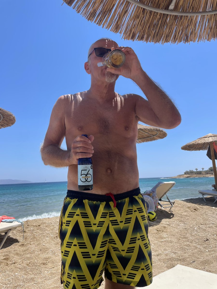 JuliacRox's tweet photo. #lastdayinGreece @SheWore #beerinhand!😎 https://t.co/VN5HNUILwG