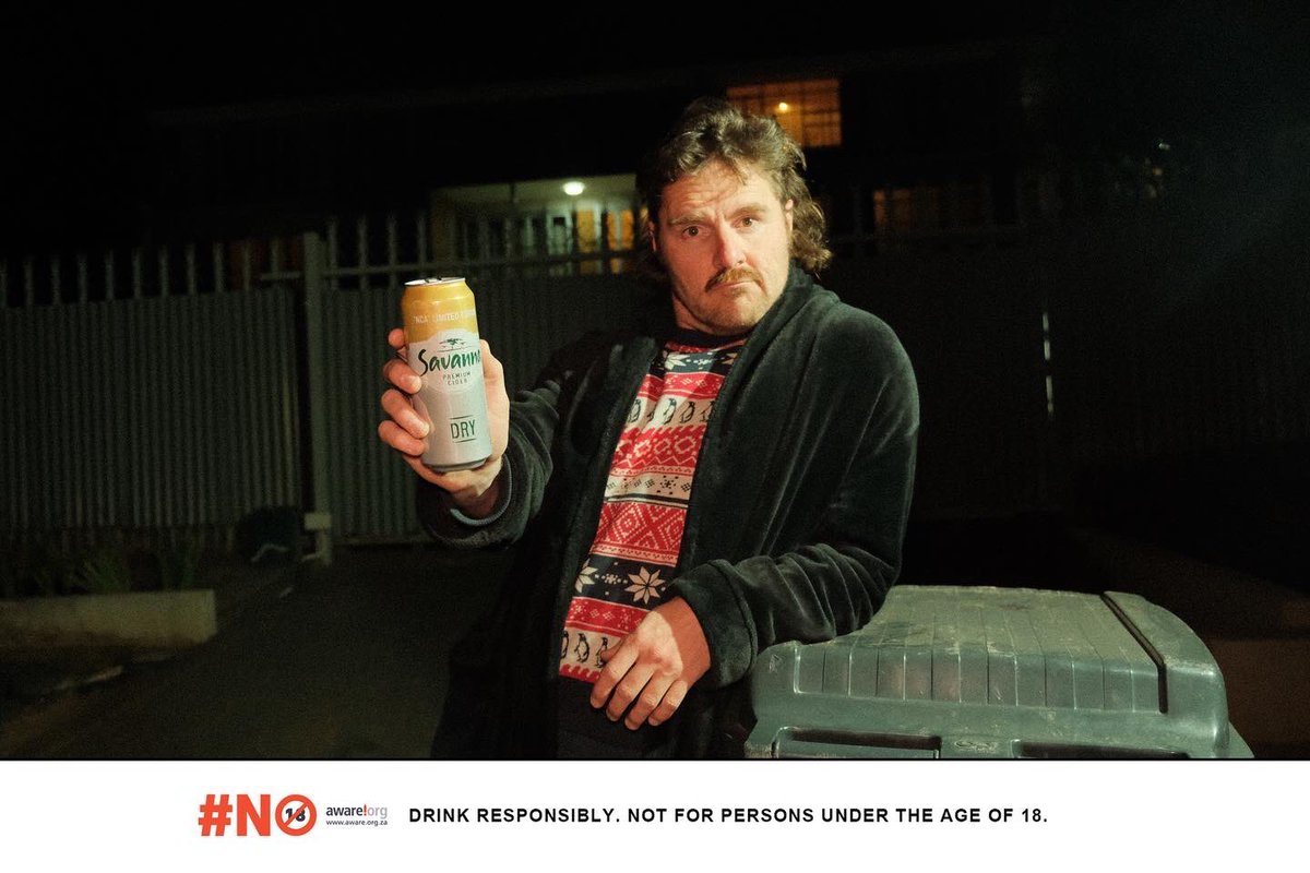 BouwerBosch's tweet photo. They say “go big or go home” - well I go BIG at home! If there is one thing that people know about me, is the fact that I love to go out at night…and do some household chores. And whenever I go out, I go BIG, as in @SavannaCider 500ml BIG!
#SiyavannaSouthAfrica #Ad #GoBigAtHome https://t.co/28FP3ClVsv