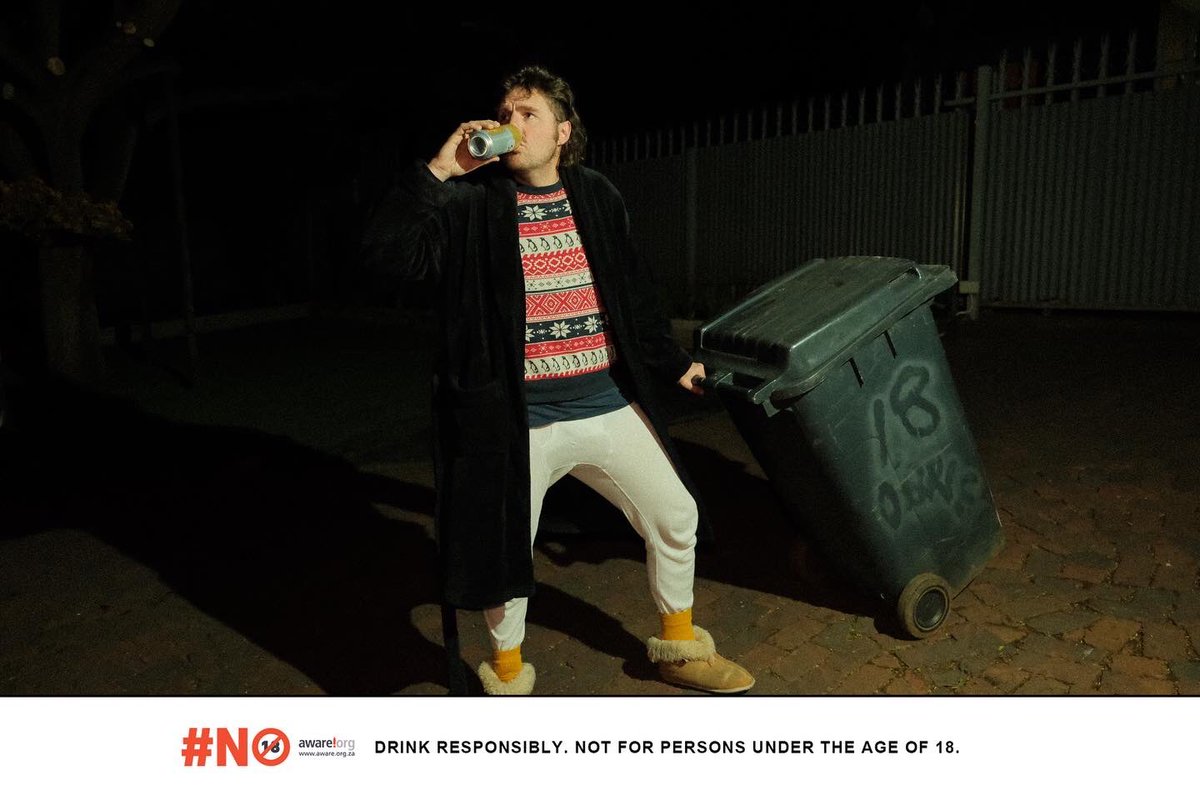 BouwerBosch's tweet photo. They say “go big or go home” - well I go BIG at home! If there is one thing that people know about me, is the fact that I love to go out at night…and do some household chores. And whenever I go out, I go BIG, as in @SavannaCider 500ml BIG!
#SiyavannaSouthAfrica #Ad #GoBigAtHome https://t.co/28FP3ClVsv