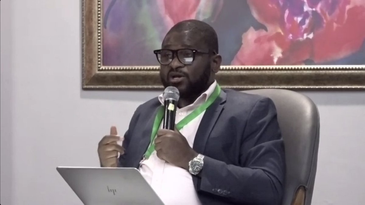 AU_ECOSOCC's tweet photo. What is civic engagement? Mr. Emmanuel Saffa Abdulai, Chair of the Political Affairs Cluster Committee, ECOSOCC is speaking on civic engagement in democracy and governance and the role of ECOSOCC plays in that. 

#ECOSOCCPanAfricanMonth
#CSOsCelebrateAUat20 https://t.co/tch8GQXTbp