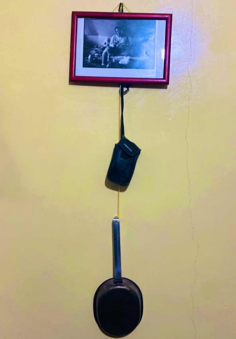 mullaaxo's tweet photo. This is how you preserve history!

First photo is Muj/Qoraa Boobe Y Ducaale sitting inside his tent during SNM.

Second photo is the photo framed, the actual camera used on taking this photo and all his other photos during SNM and his cooking pot.

Third photo is the actual tent. https://t.co/9f42571FSg