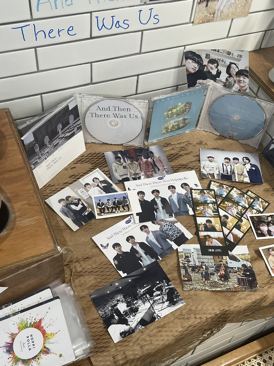 olttae_babamba's tweet photo. 퇴근하고 후다닥!! 강남 달려감
호피폴라 3주년 축하합니따 🥹♥︎♥︎

#And_Then_There_Was_Hoppipolla
#나란히_서서_걸어갈_우리의_노래 https://t.co/QKpHLJmQWg
