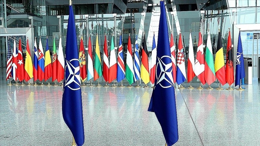 AAGorus's tweet photo. ❝İki ülkenin NATO üyelikleri ancak mutabakat metnindeki hususların yerine getirilmesiyle açıklığa kavuşacak❞ 

🇸🇪🇫🇮 İsveç ve Finlandiya NATO’ya ne zaman üye olabilir? 

✍️ Doç. Dr. Merve Seren Yeşiltaş yazdı https://t.co/FEdGuo32zc https://t.co/nMu3QjFwYw