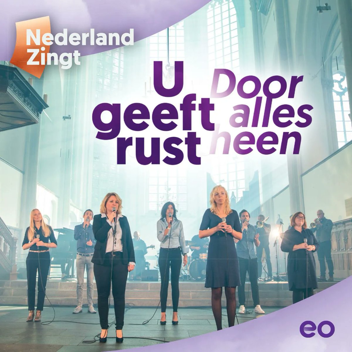 Deze CD 'U geeft rust door alles heen' van Nederland Zingt bevat 17 liederen van hoop en troost en een bonustrack met de titelsong 'U geeft rust, door alles heen'.

De cd is te koop in elke (online) Chr. boekwinkel en via buff.ly/3yqox7E