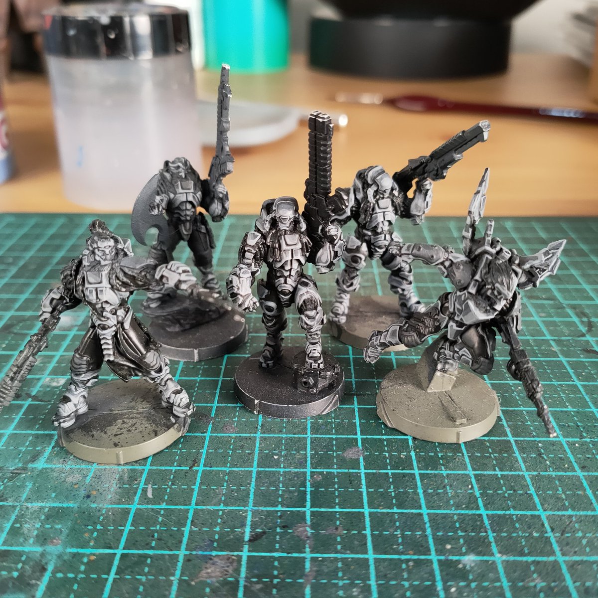 WeatherPig's tweet photo. 1 step left and the armour is done.
#infinity #InfinityTheGame #morats https://t.co/krUaVwQbe7
