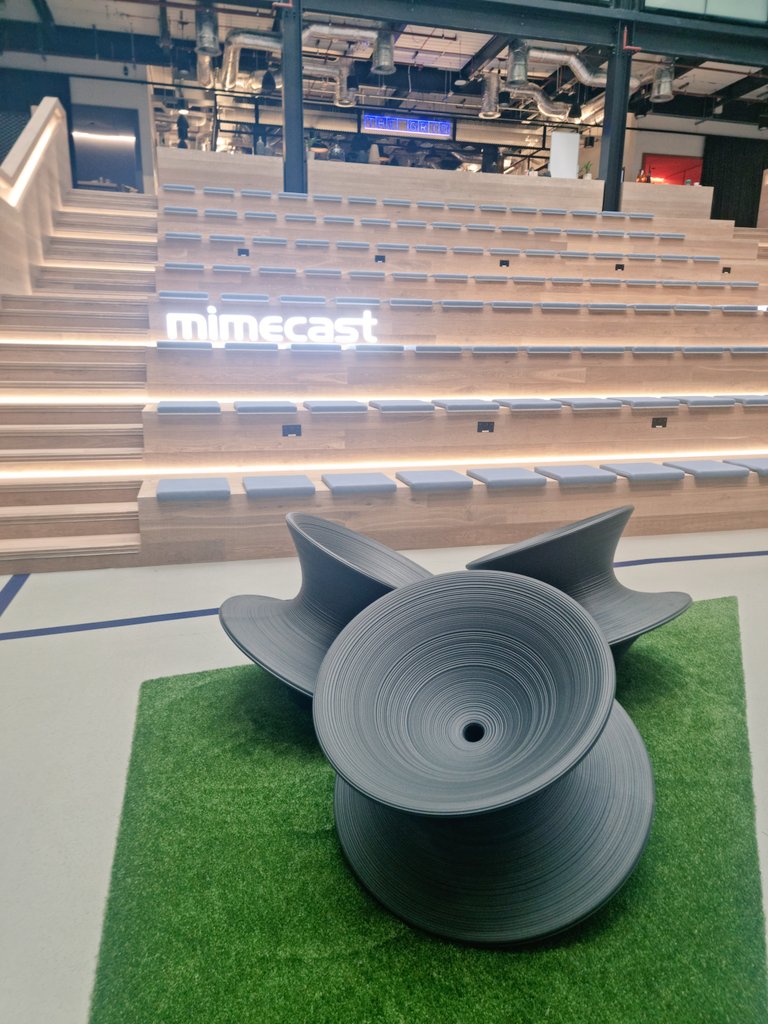 On set <a href="/Mimecast/">Mimecast</a> doing my thing being creative...