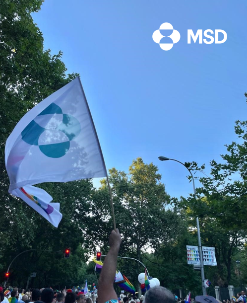 Cerramos el #Orgullo2022 con la participación de #MSDEspaña en la manifestación de Madrid de la mano de <a href="/REDI_ES/">REDI.LGBTI</a>. Seguiremos trabajando por la diversidad, equidad e inclusión los 365 días del año #PoweredbyPride
