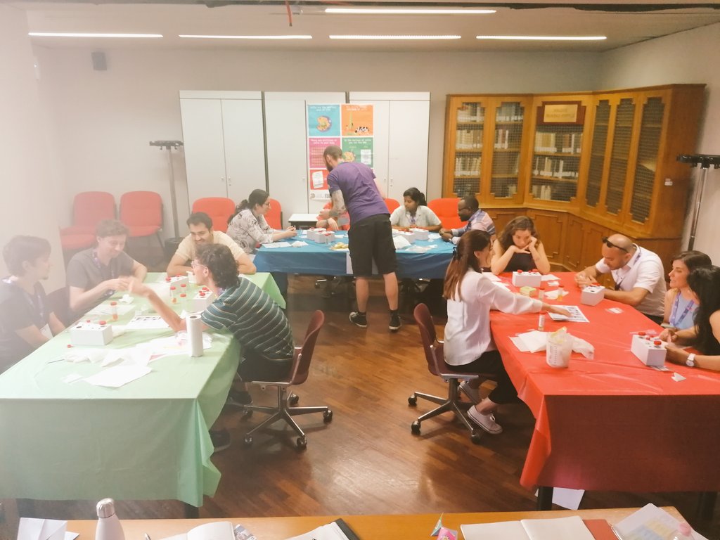 Cellexplorers's tweet photo. PhD students from @M2ex_ITN are getting a chance to step into the shoes of a cell explorers explainer, and getting some #ExperientialTraining in #HandsOn engagement https://t.co/VIhyedKAsC