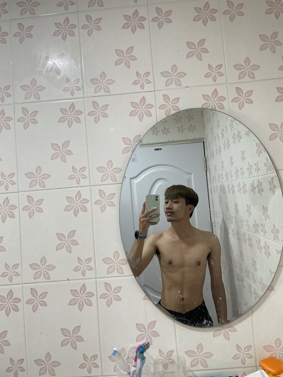 KhrueamiS's tweet photo. อะไรว่ะนะ #พิษณุโลก #มอนอ  #เกย์  #ชายรักชาย https://t.co/HDh2Fe93q9