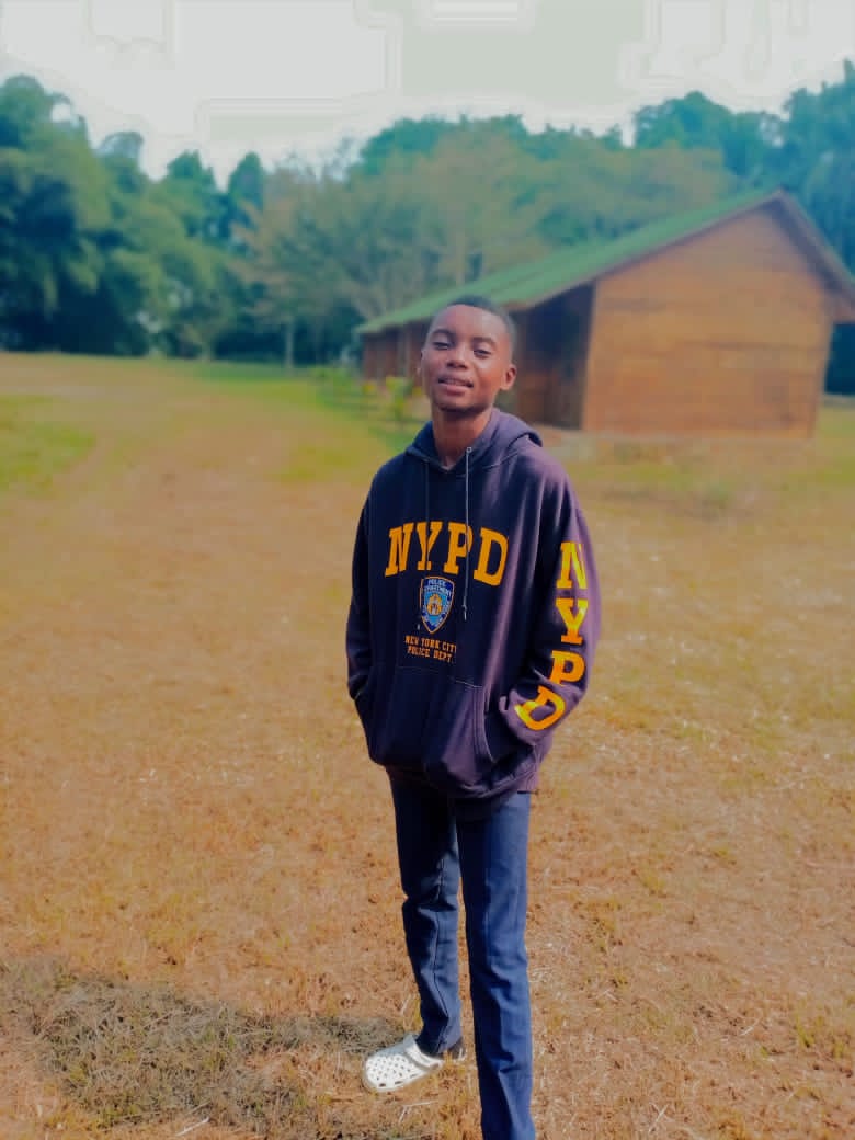 RegisRex2's tweet image. Je vis toujours 😁😁😁