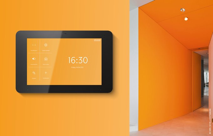 Jung_Iberica's tweet photo. El nuevo Smart Panel 8 es ideal para instalaciones #KNX en viviendas o del sector terciario. 😃👇

Smart Panel 8 – Inteligencia y diseño en estado puro: https://t.co/hZrkOfv0gO #domótica #smartHome https://t.co/G2QVDYrJkw