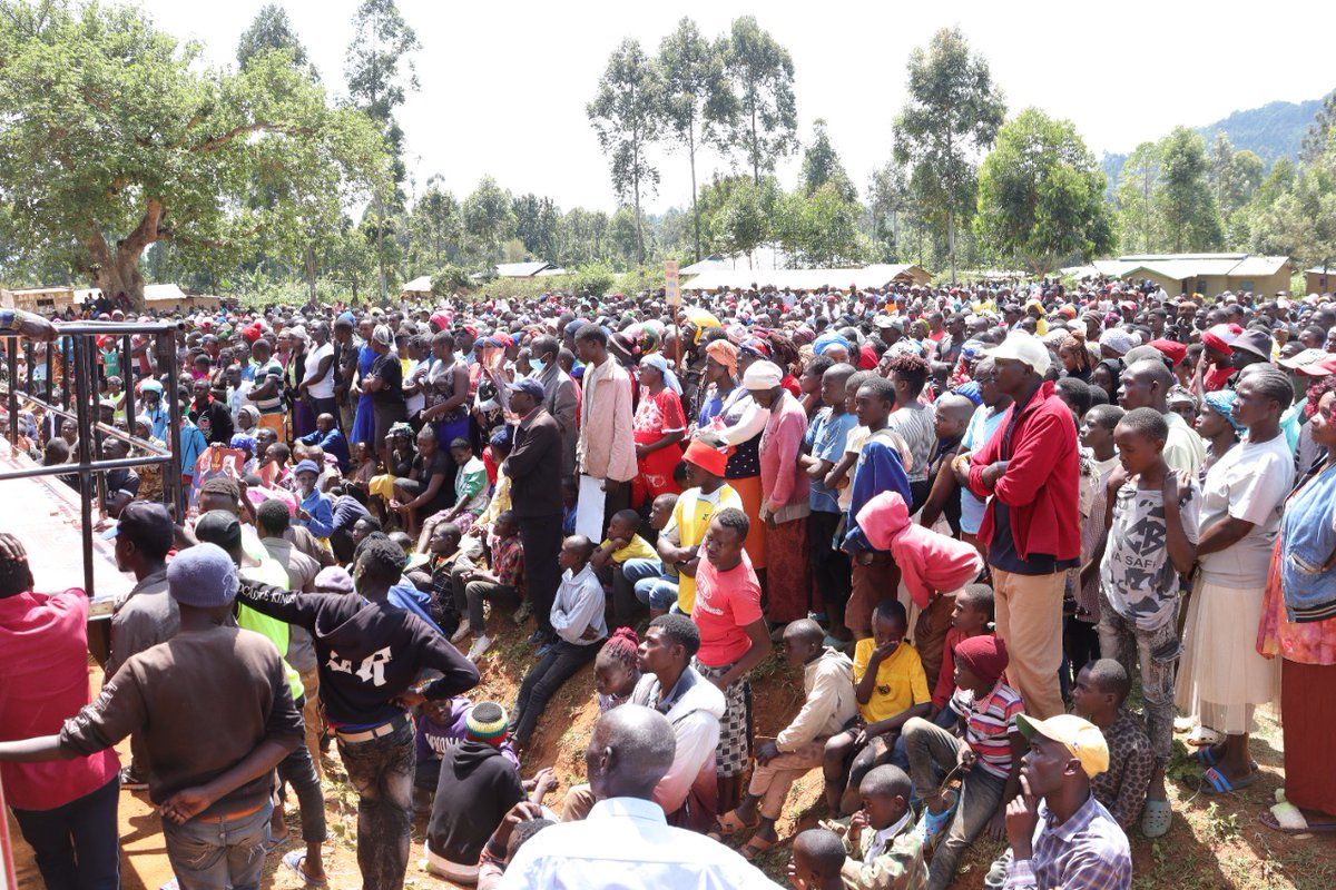 The people of Sinoko, Matunda and Sango have joined the bandwagon of changing the face of Kakamega County. They have agreed to move with me in this journey. Nawapenda Sana.

Inawezekana na Jirongo