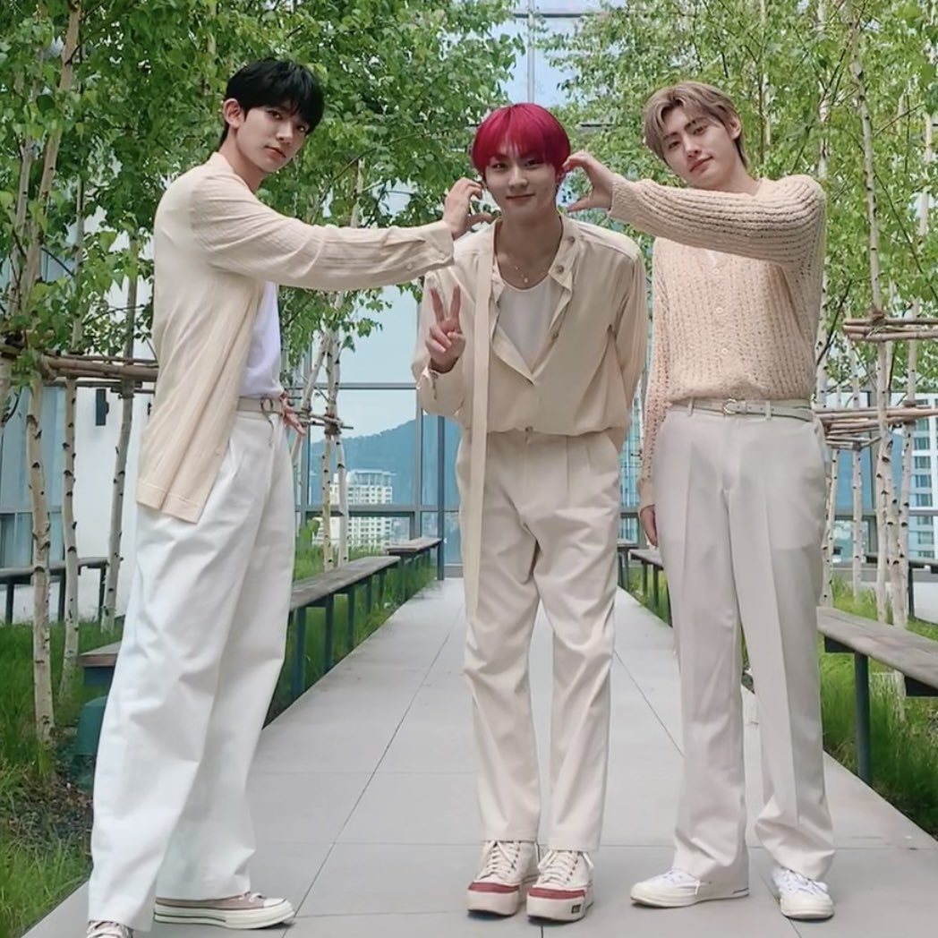 forheeseunghoon's tweet photo. i just blink 🥹 https://t.co/yrELdfuGuL