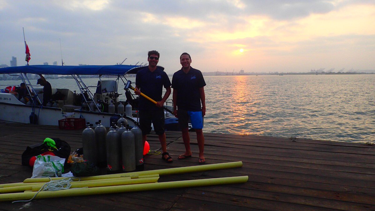 oserranogras's tweet image. Congrats Dr. @cssalinas1 😃! Heaps of great memories, achievements and life-changing experiences over the 5-years #PhD journey. Difficult to express how proud of you I feel my friend @CMER_ECU @CMER_ECU #seagrass #climatechange