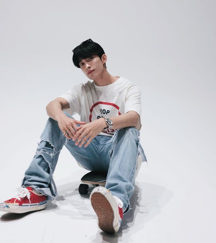 SERA_CYY's tweet image. STOP BEING RACIST! 
My baby is 🌲🇳🇬🍃🇳🇪🍏🍃🇳🇬🍃
#DOKYEOM #SEVENTEEN #stopbeingracist