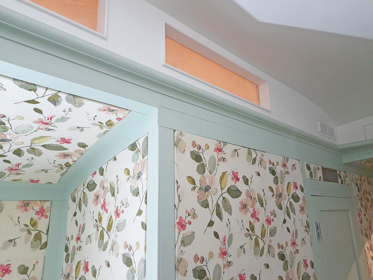 A view of the mollycroft roof and top windows. The internal paint colour, and cushion wall fabric is available to customer specification. 

#MadeInBritain #heritagecaravans #caravans #touringcaravans #UKmfg #vintage