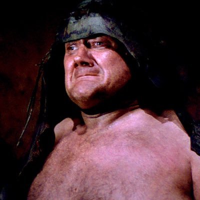 SirYim's tweet photo. At this flattering angle am feeling big Rancor Handler Energy @SadRancorHandler  #malikki #starters #catinsomnia #actsofcat https://t.co/A4nMUCfzef