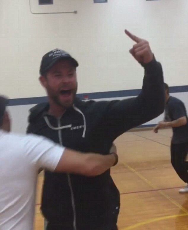 토르 따악 한번더예매한ㄴ다~~!%!~!