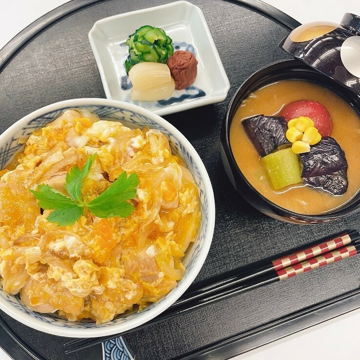 親子丼🐓🥚卵料理は半熟加減が難しい、、😣 https://t.co/fI9mueYWyo