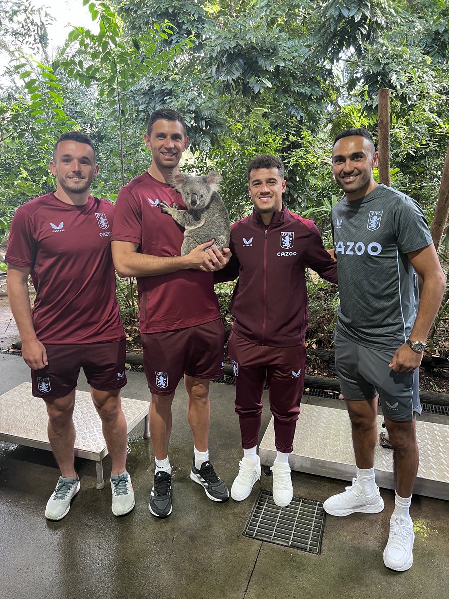 Wholesome. 🥰

Thank you to everyone at the Currumbin Wildlife Sanctuary in <a href="/Queensland/">Queensland Australia</a> for having us this afternoon. 🐨

#ThisIsQueensland